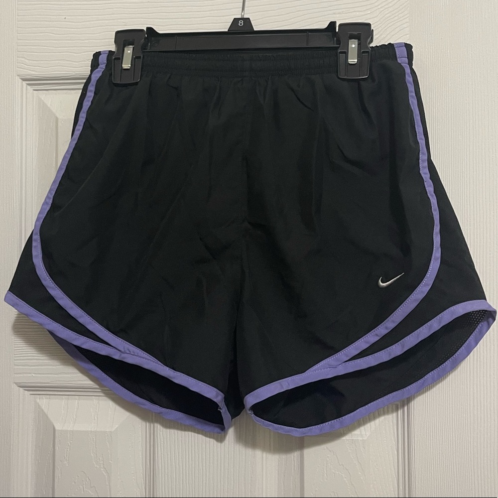 Nike Dri Fit Tempo Shorts Women’s Sz Small Black Purple Lined